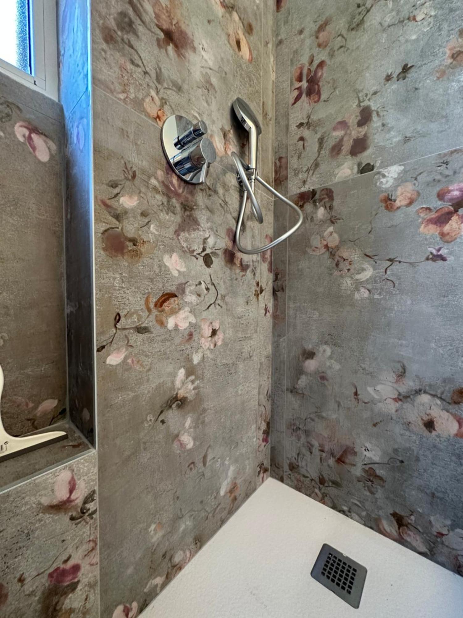 Flowers, A Cozy Suite In 米兰 外观 照片